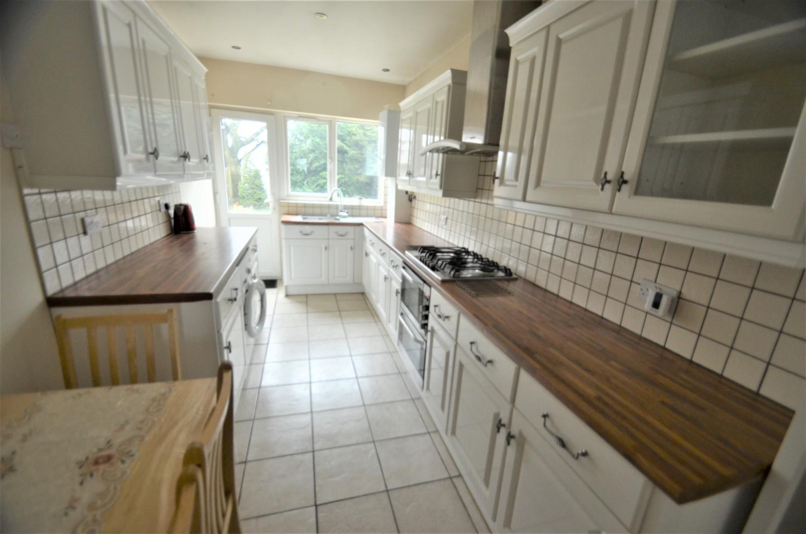 Ellesmere Avenue, Mill Hill